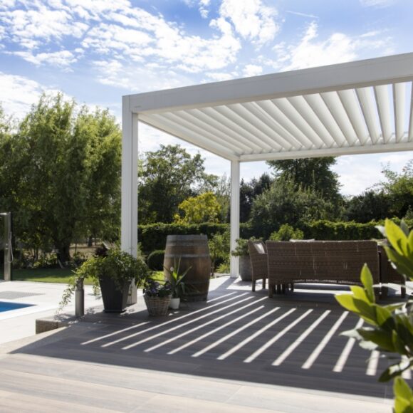 Pergola bioclimatique Linconyl